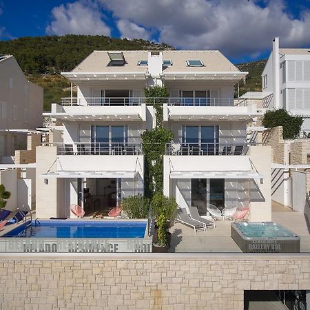 Belado Residence Bol Exterior photo